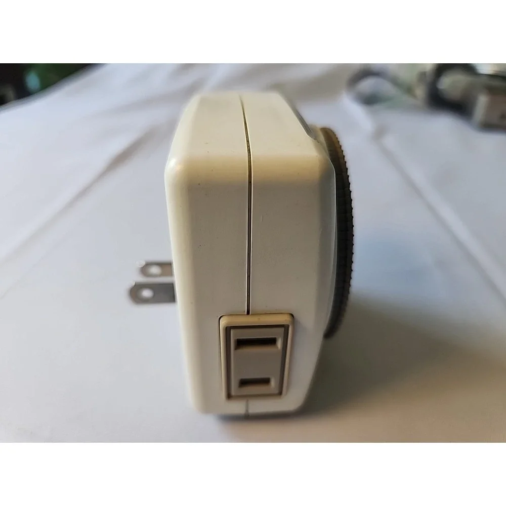 Woods Heavy Duty Electrical Timer Plug-In 125Vac 60Hz Easy To Use